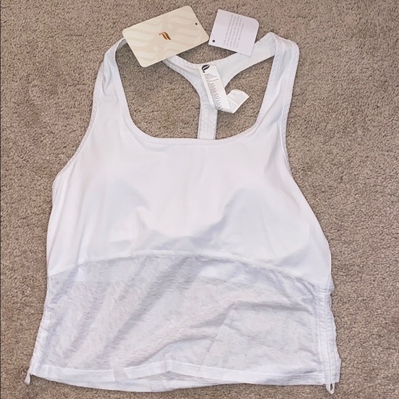Fabletics White Crop Tank Size M - Picture 1 of 4